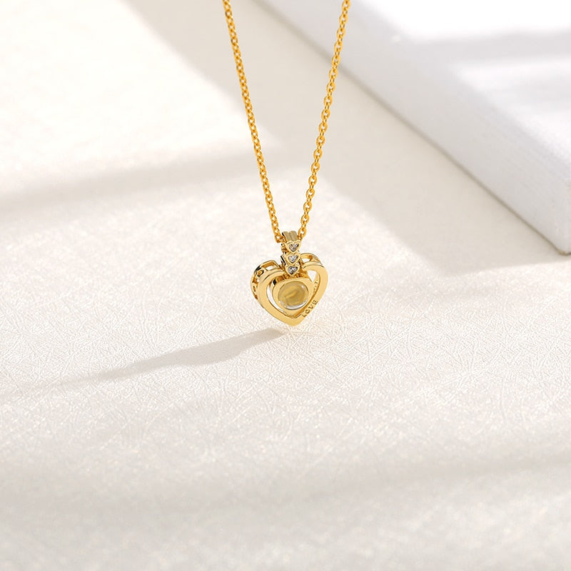 Hot Sale Round Heart Pendant Necklace for Women